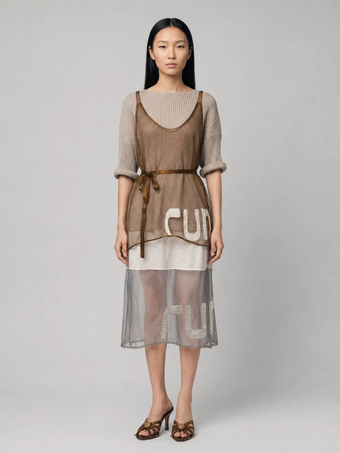 Spring Summer 2027, look 01